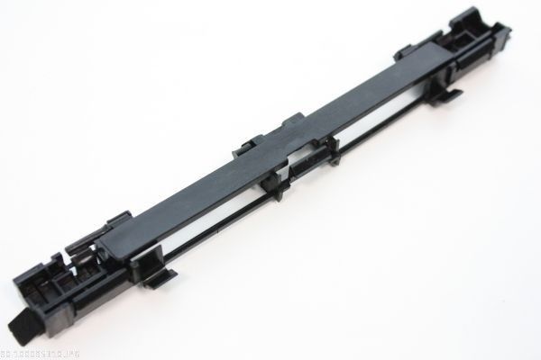 Clip, trim/protection strip
