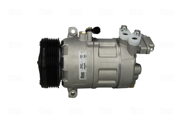 Compressor, air conditioning