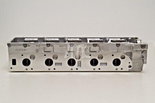 Cylinder Head-10