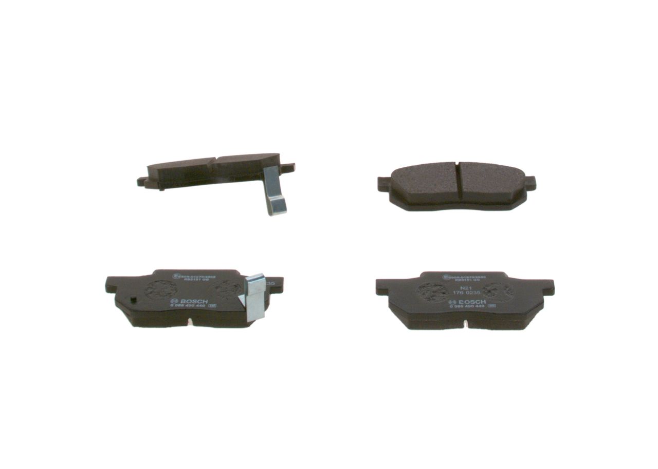 BOSCH 0 986 490 440 Brake pad set, disc brake