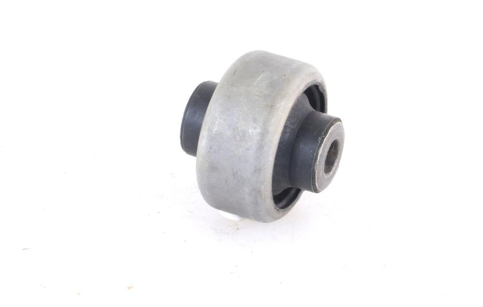 Mounting, control/trailing arm-2