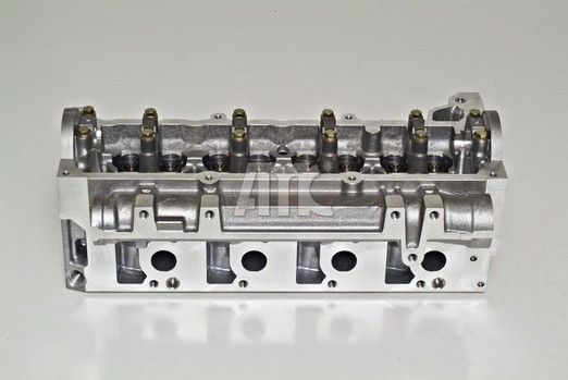AMC 908621 Cylinder head