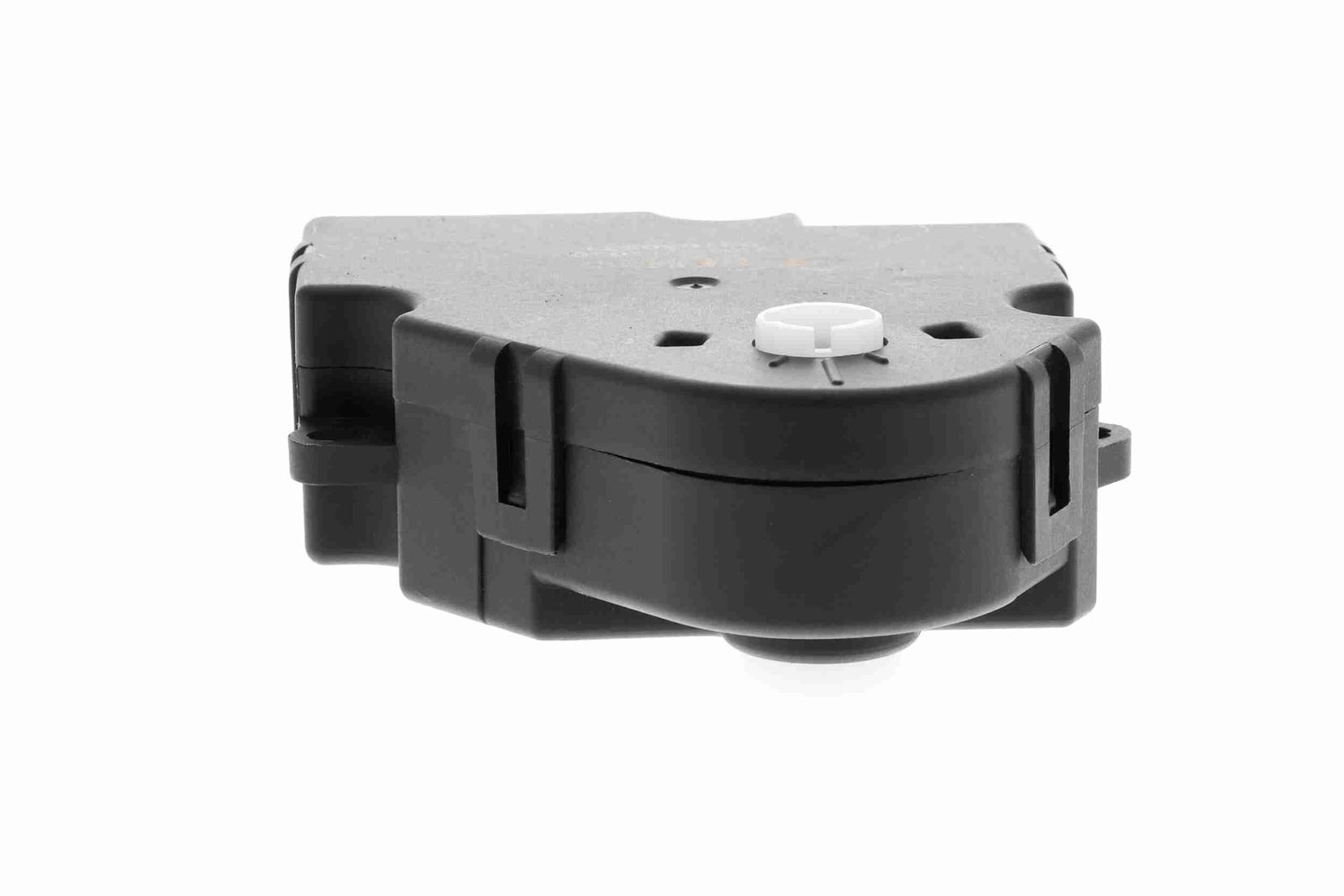 Actuator, blending flap-4