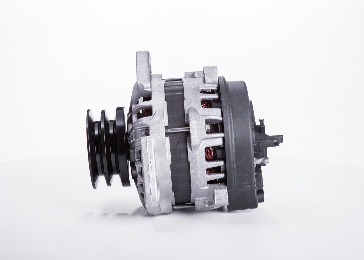 BOSCH F 000 BL0 7H5 Alternator
