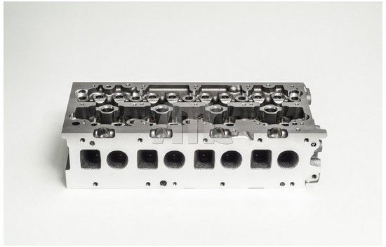 AMC 908334 Cylinder head