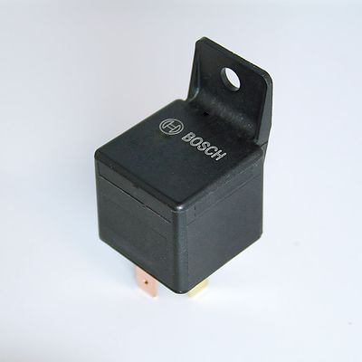 BOSCH 0 332 019 110 Relay, main current