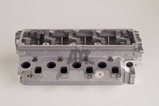 AMC 908826 Cylinder head