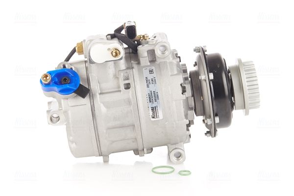 Compressor, air conditioning