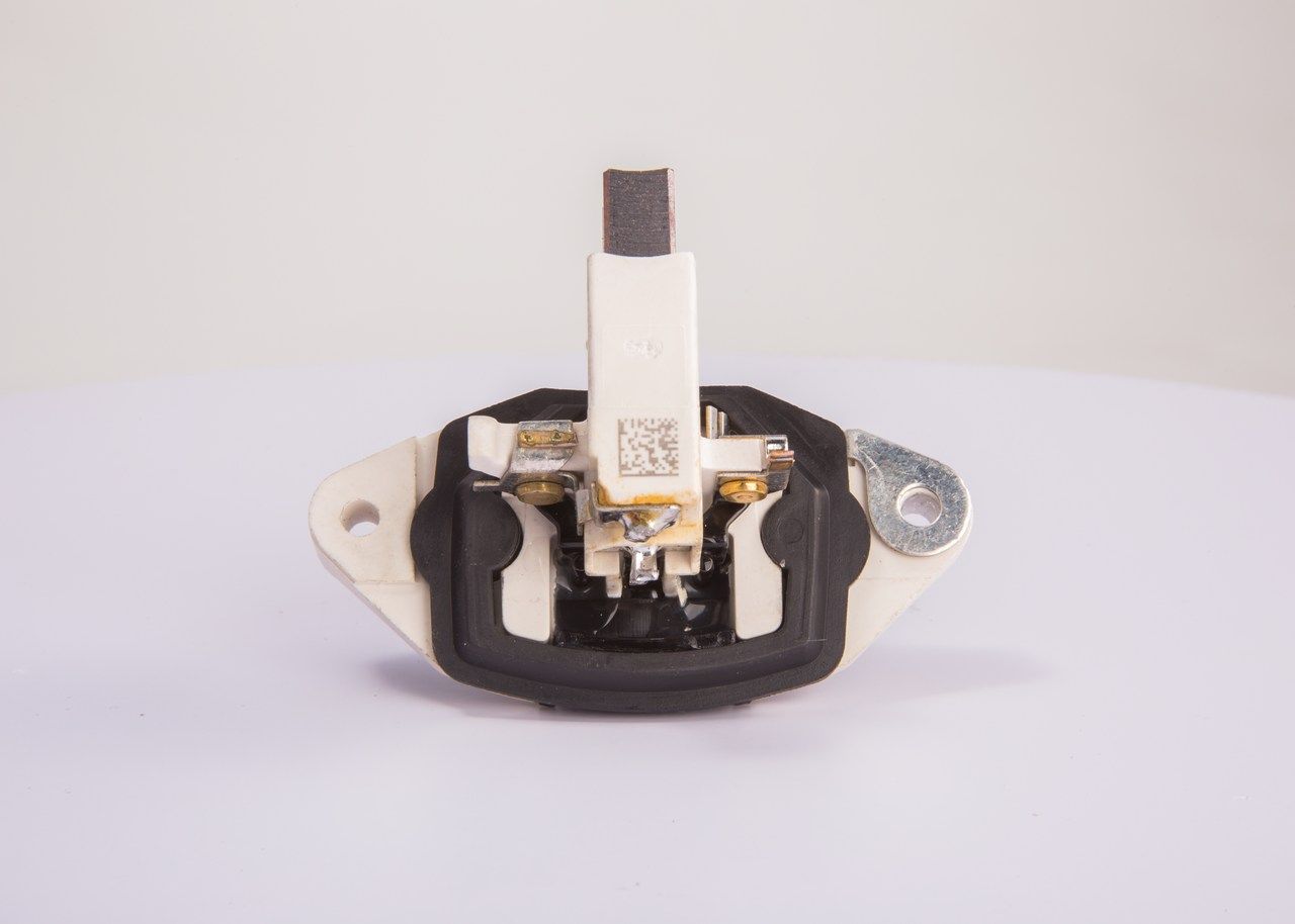BOSCH 1 197 311 034 Alternator regulator