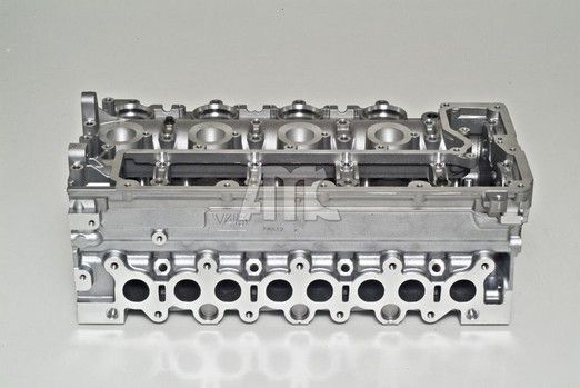 AMC 908105 Cylinder head