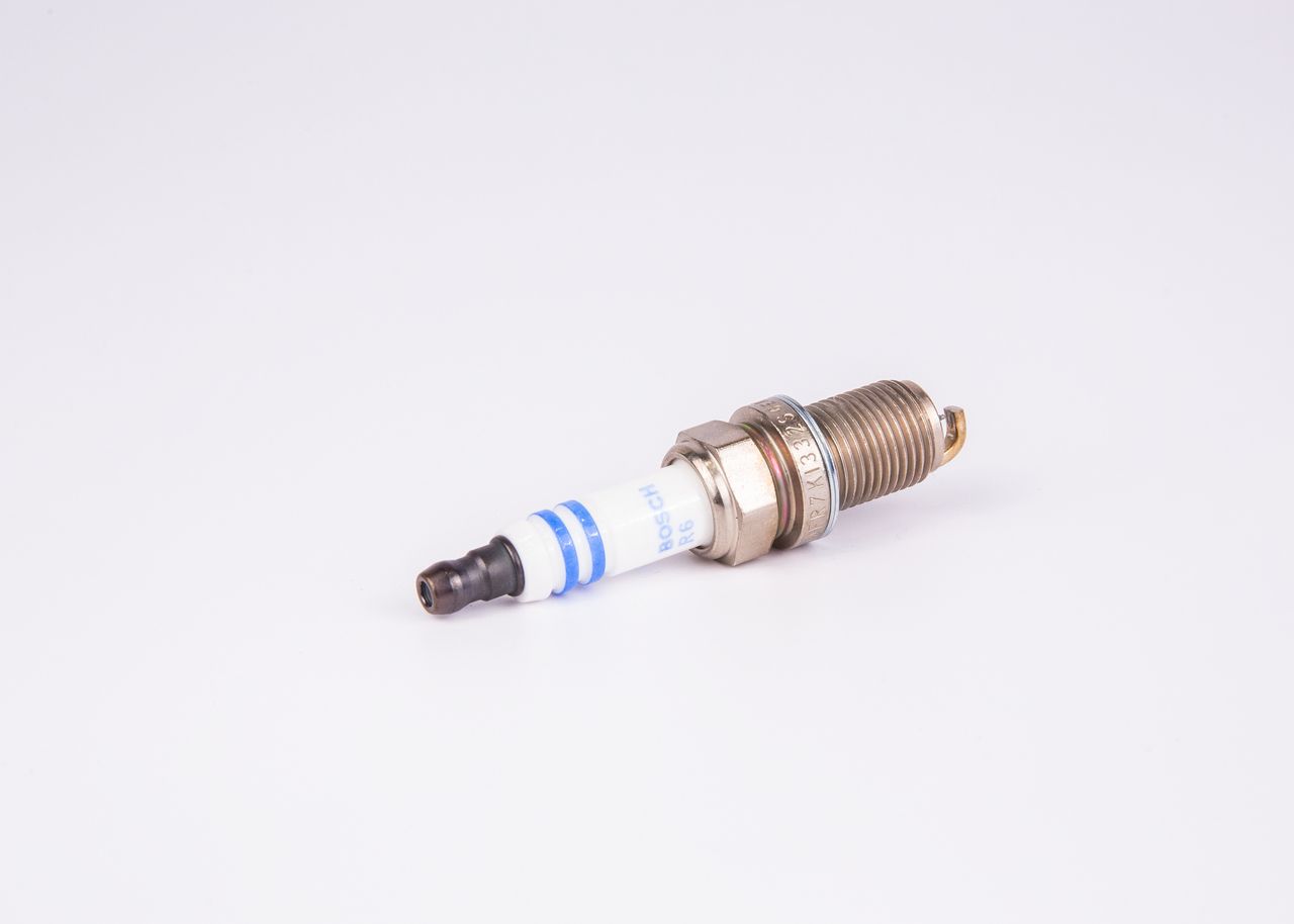 BOSCH 0 242 236 571 Spark plug