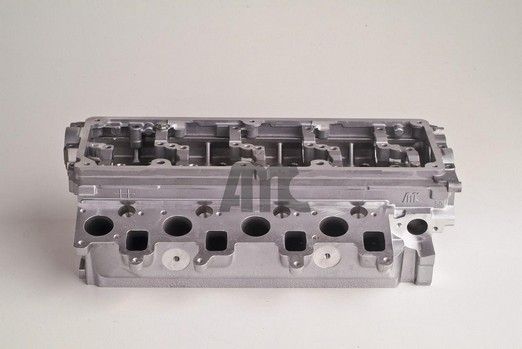 AMC 908725 Cylinder head