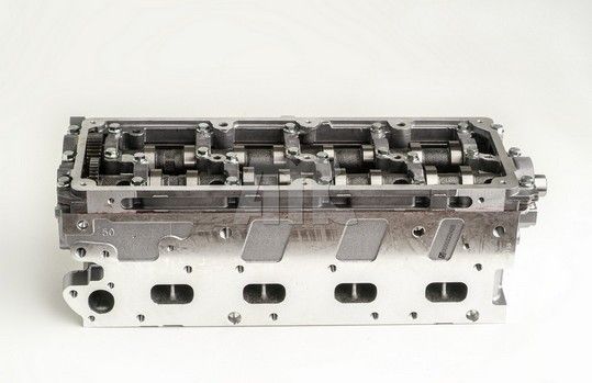 AMC 908925 Cylinder head