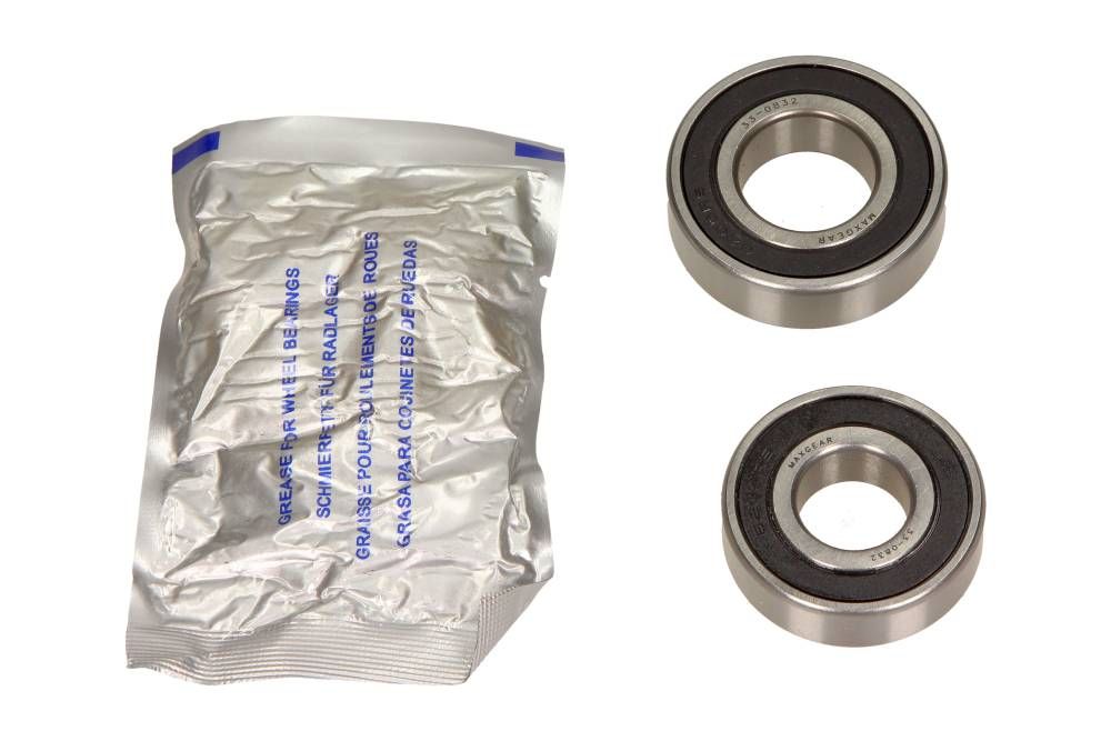 MAXGEAR 33-0832 Wheel bearing kit