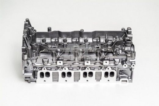 AMC 908526 Cylinder head