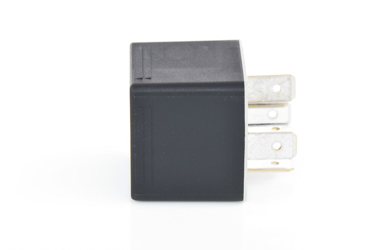 relė, pagrindinė srovė-2