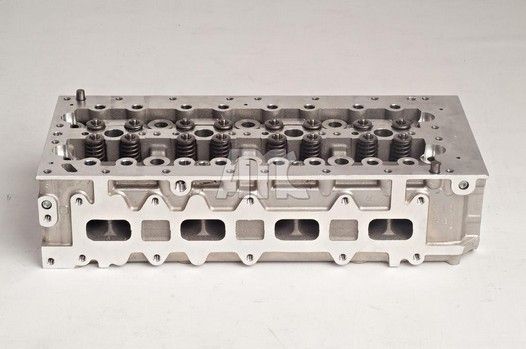 AMC 908645 Cylinder head