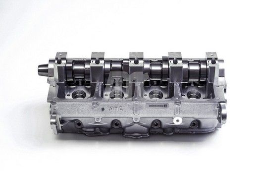 AMC 908916 Cylinder head
