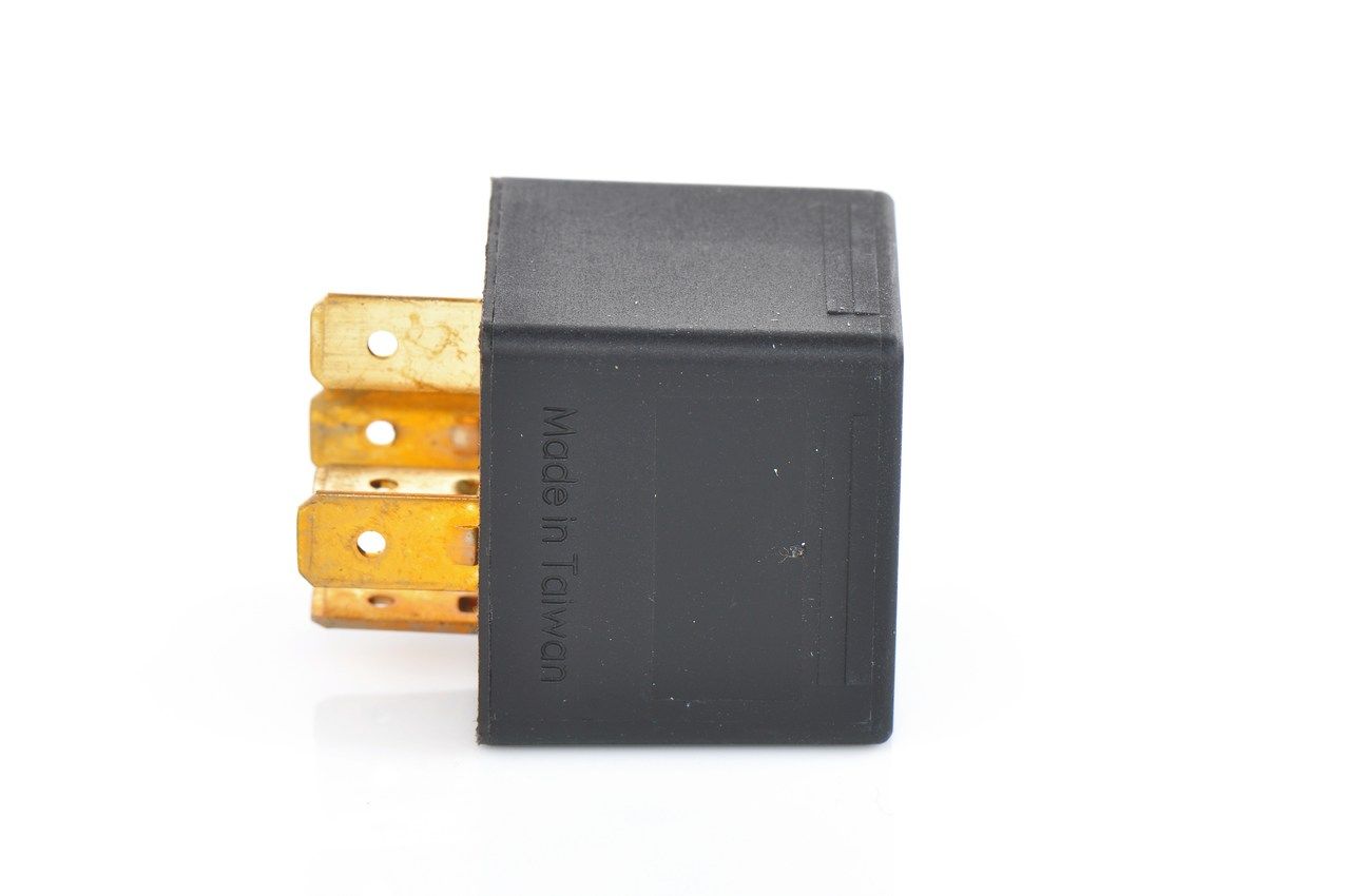 Relay, main current-2