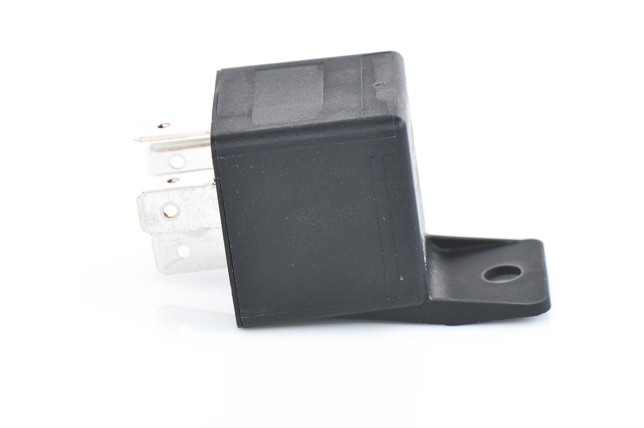 Relay, main current-3